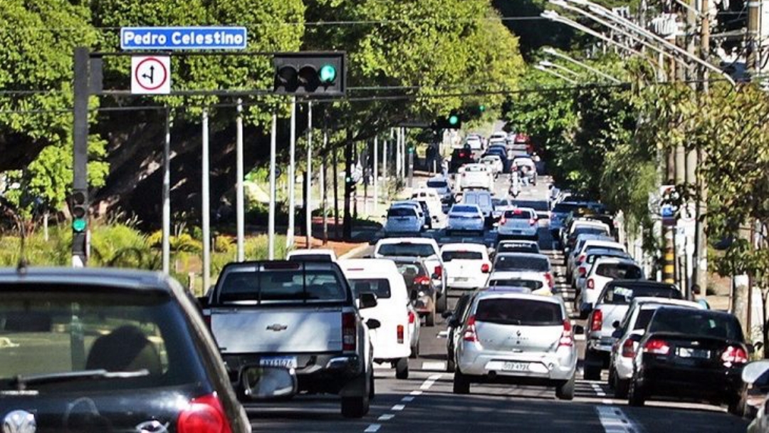 Julho vence o licenciamento de ve&iacute;culos com placas 5 e 6