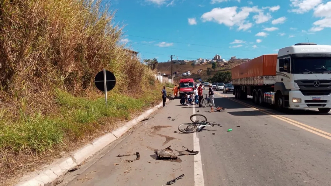 Ciclista morre atropelado e crian&ccedil;as ficam feridas na BR-265