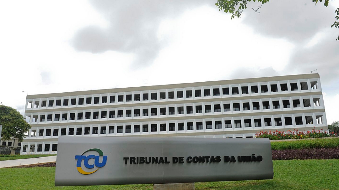 Lista no TSE tem quase 7 mil nomes que podem ficar ineleg&iacute;veis