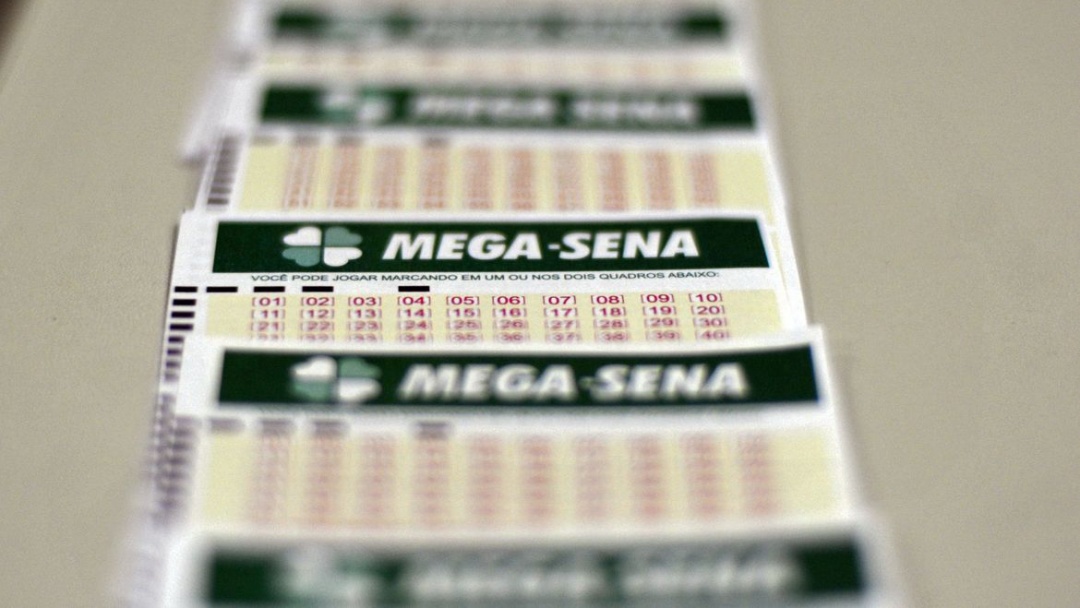 Mega-Sena acumula e paga 14 milh&otilde;es no pr&oacute;ximo concurso