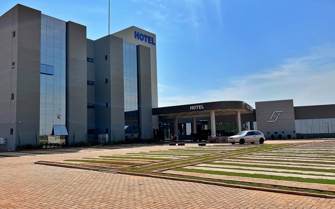 Com obra conclu&iacute;da, inaugura&ccedil;&atilde;o do 1&ordm; hotel de alto padr&atilde;o &eacute; prevista para final de setembro