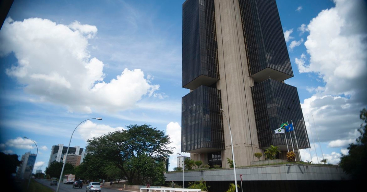 Copom inicia sexta reuni&atilde;o do ano para definir juros b&aacute;sicos