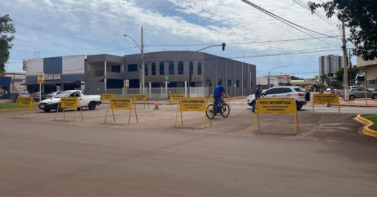 Ap&oacute;s problemas em conjunto semaf&oacute;rico, Prefeitura interditada cruzamento at&eacute; dia 13