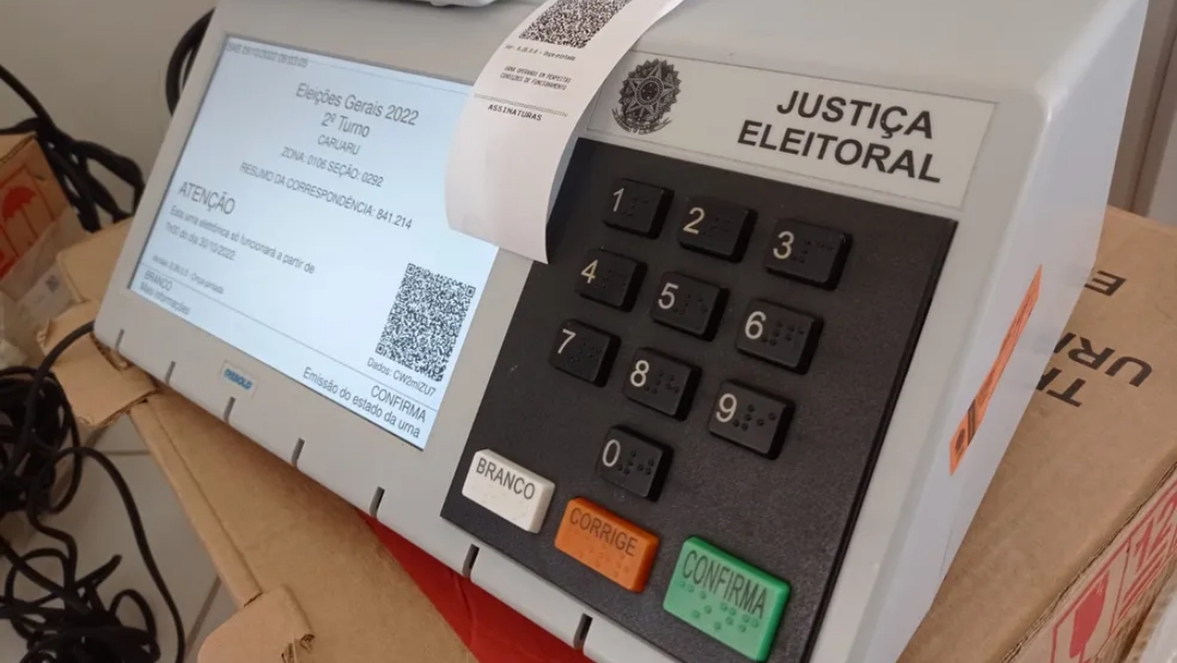 Urna eletr&ocirc;nica comprovou efic&aacute;cia mais uma vez, diz relat&oacute;rio da OEA sobre 2&ordm; turno 