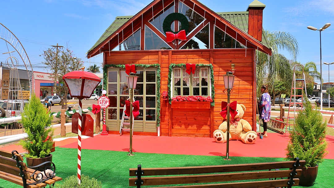 Papai Noel chega hoje em Sidrol&acirc;ndia com grande evento na Pra&ccedil;a Central