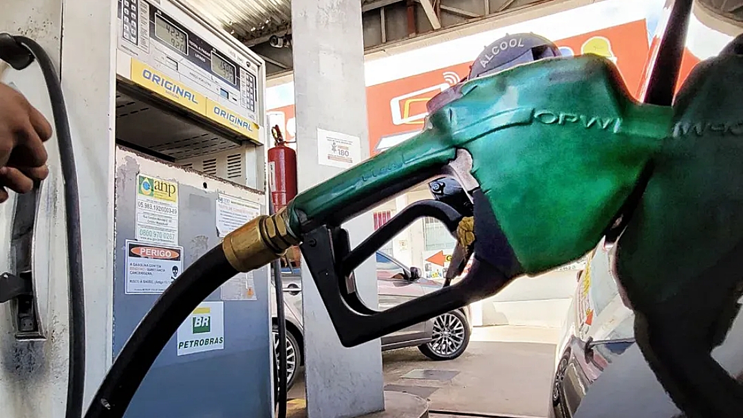 Petrobras reduz pre&ccedil;os do diesel e da gasolina