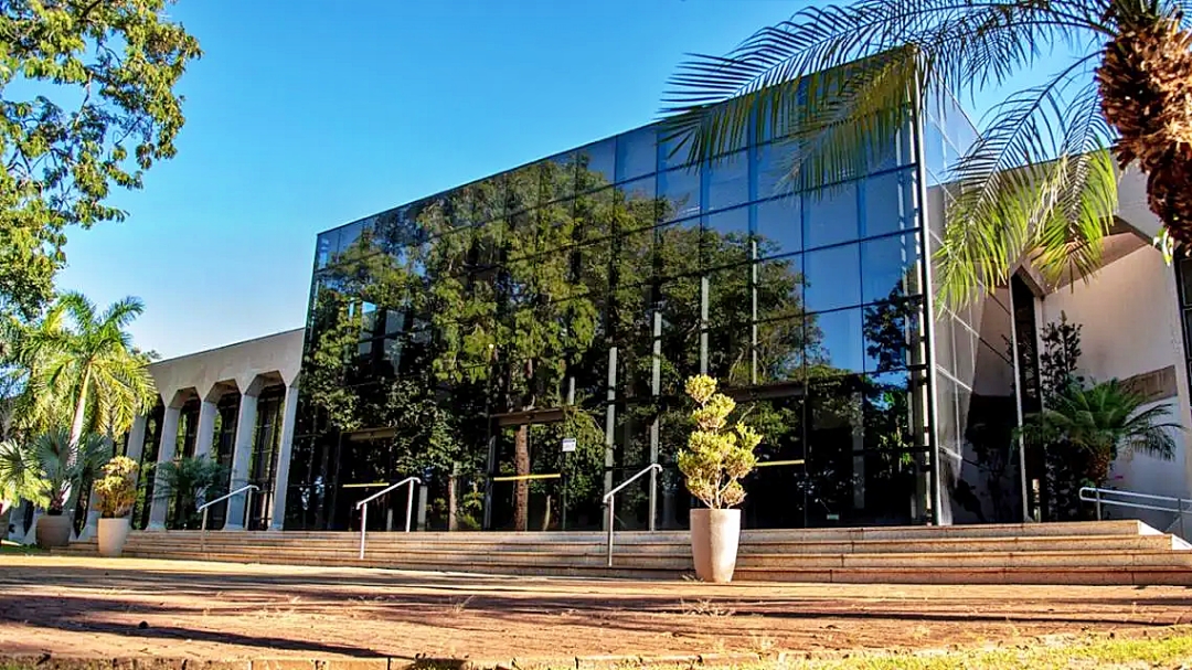 Pol&iacute;cia Federal afasta tr&ecirc;s conselheiros do TCE e Jerson assume a presid&ecirc;ncia