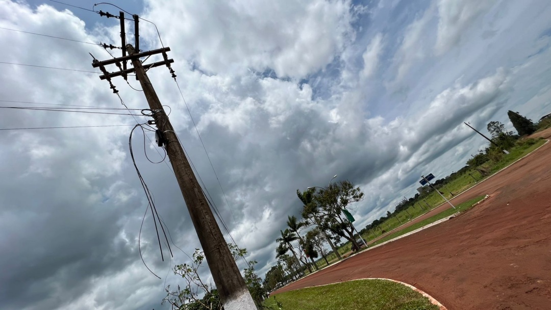 Temporal deixou parte da cidade 5 horas sem energia e afeta at&eacute; exposi&ccedil;&atilde;o