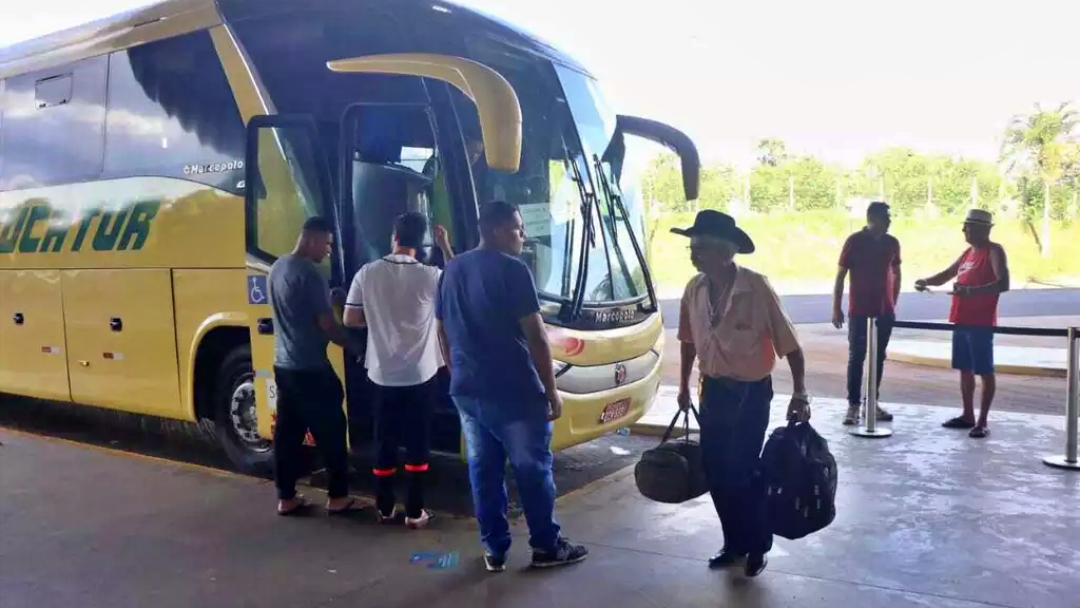 Lei permite a idosos reserva de passagem de &ocirc;nibus interestadual pela internet 