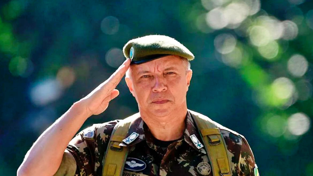  J&uacute;lio Cesar de Arruda assume Comando do Ex&eacute;rcito