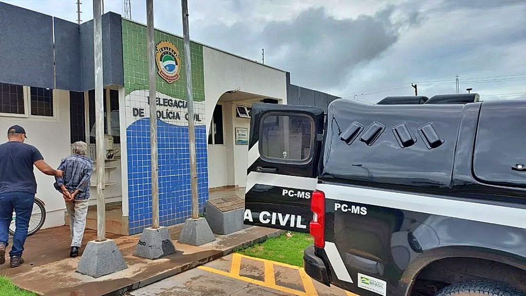 Pol&iacute;cia prende av&ocirc; acusado de estuprar a neta de 7 anos