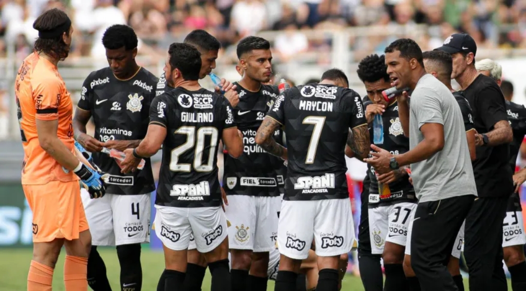 Santos vence, e São Paulo se despede de Campeonato Paulista