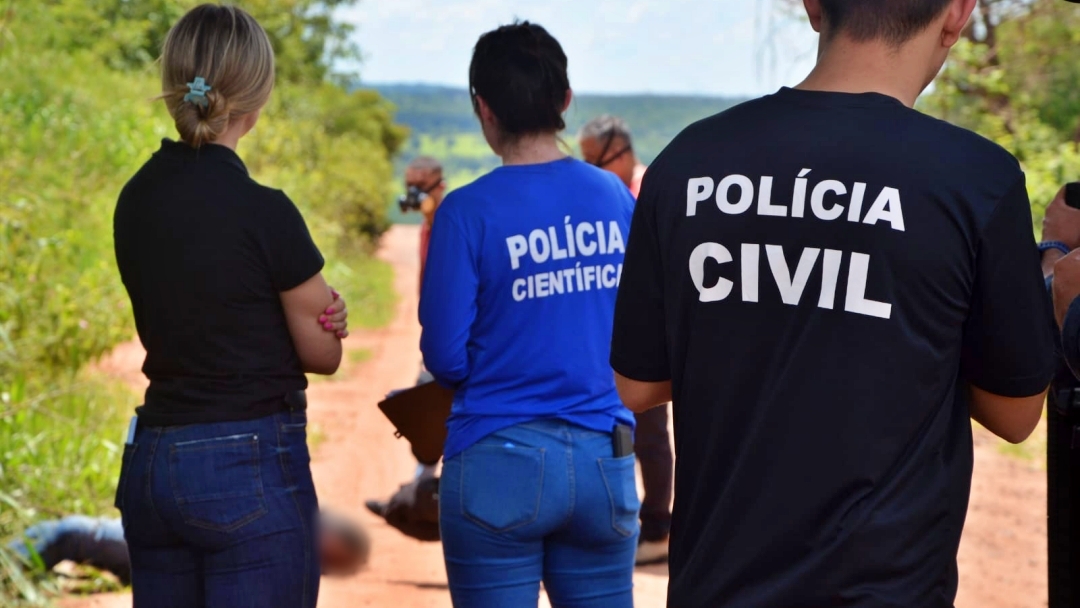 Pol&iacute;cia prende casal suspeito de matar idoso e desovar corpo em Quebra Coco 