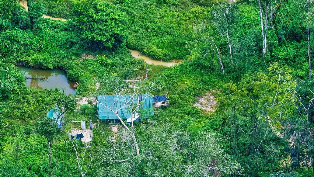 Garimpo amea&ccedil;a ind&iacute;genas isolados em &aacute;rea Yanomami