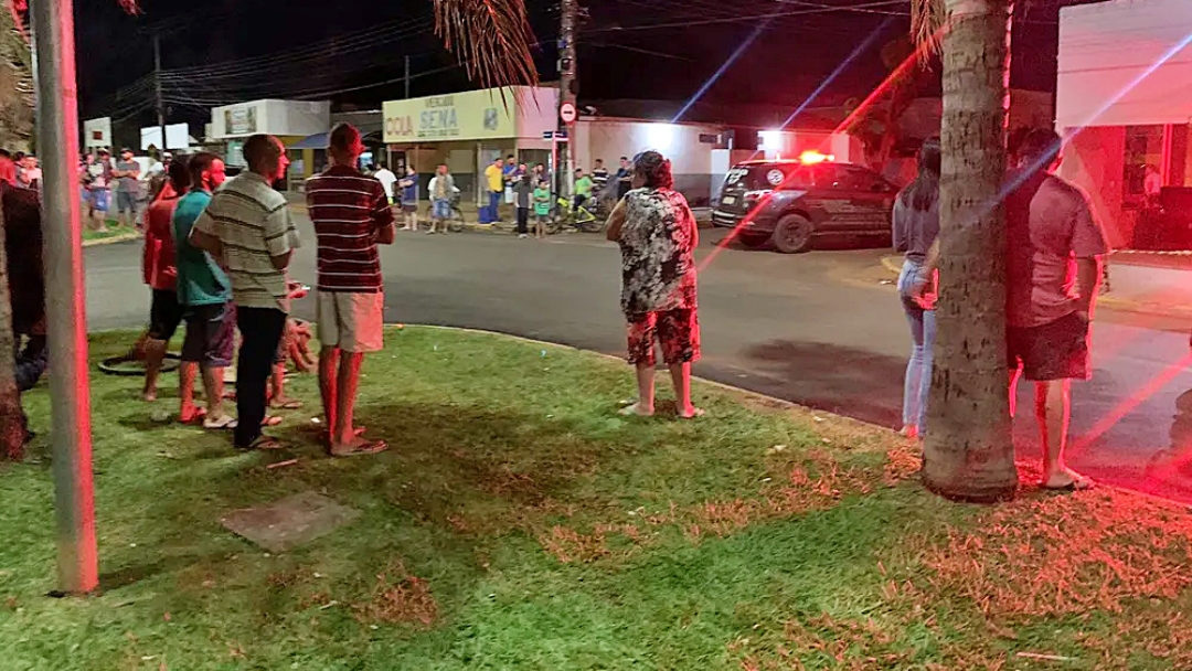 Comerciante &eacute; executado a tiros em frente a mercado em MS