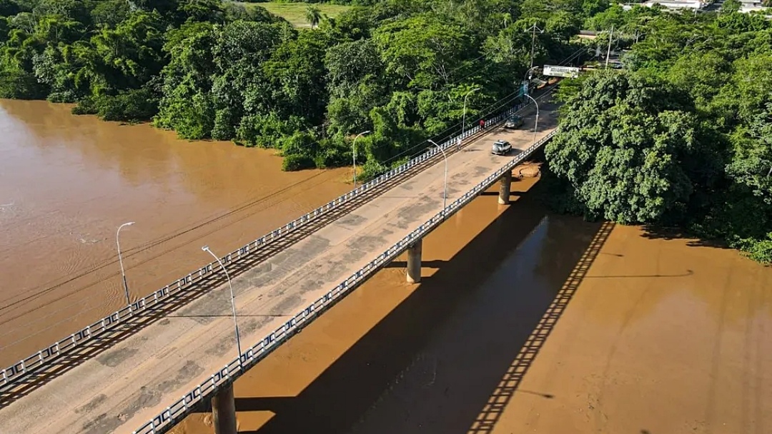 N&iacute;vel do rio Aquidauana passa de 7 metros e Defesa Civil est&aacute; em alerta para risco de alagamento