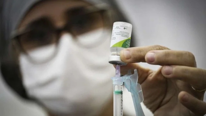 Sa&uacute;de faz busca ativa em escolas para vacinar contra influenza