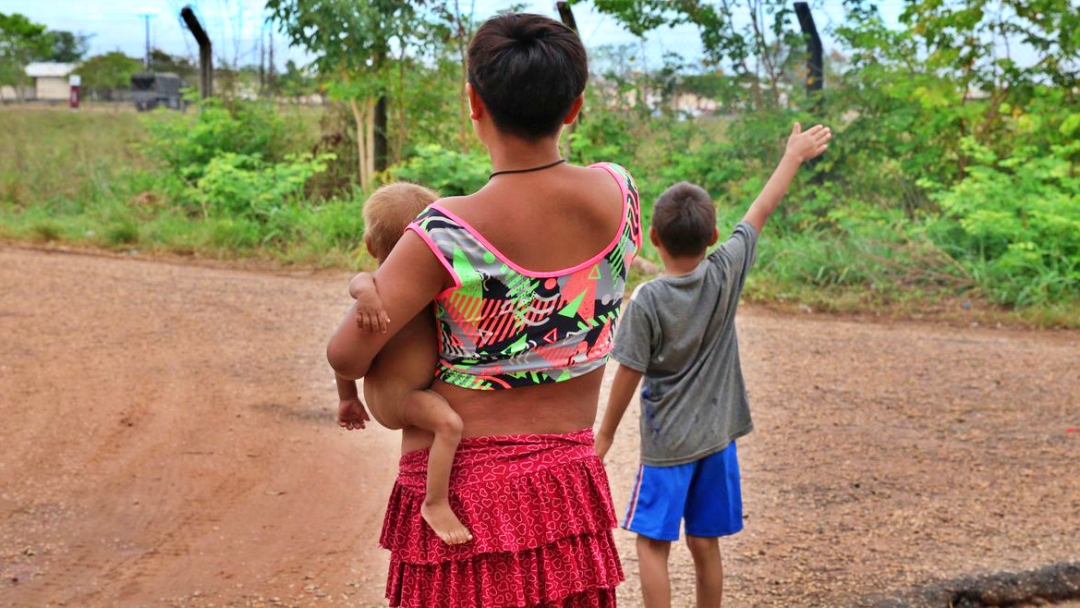 Maternidade na adolesc&ecirc;ncia afeta mais jovens ind&iacute;genas