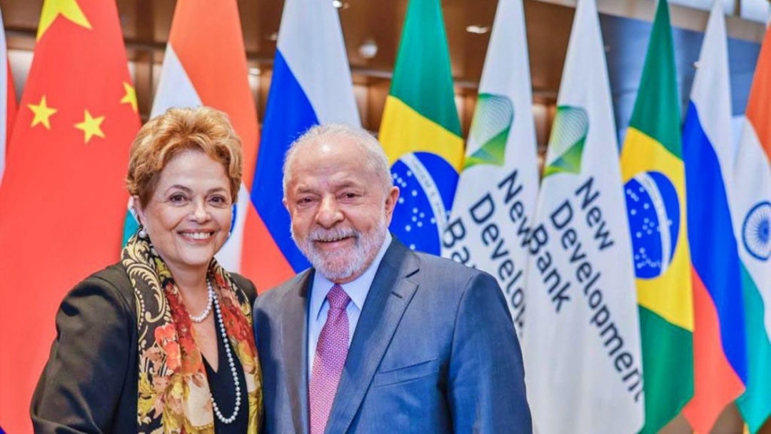 Lula destaca vi&eacute;s social do Banco dos Brics em posse de Dilma Rousseff