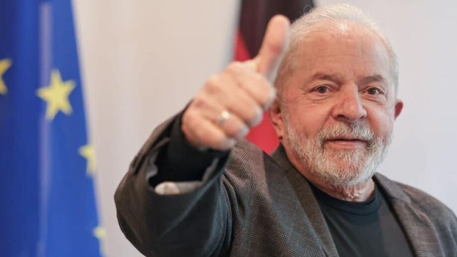 Lula quer preservar sal&aacute;rio-m&iacute;nimo e Bolsa Fam&iacute;lia no arcabou&ccedil;o fiscal