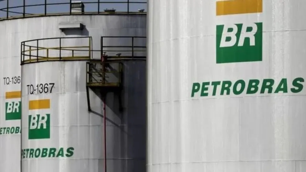 Petrobras anuncia redu&ccedil;&atilde;o de 21,3% no g&aacute;s de cozinha, 12,6% na gasolina e 12,8% no diesel