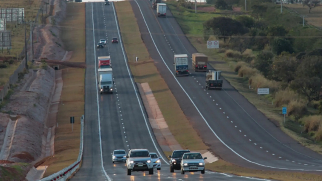 Vai pegar a estrada? Confira as seis cidades de MS com obras na BR-163 nesta sexta-feira