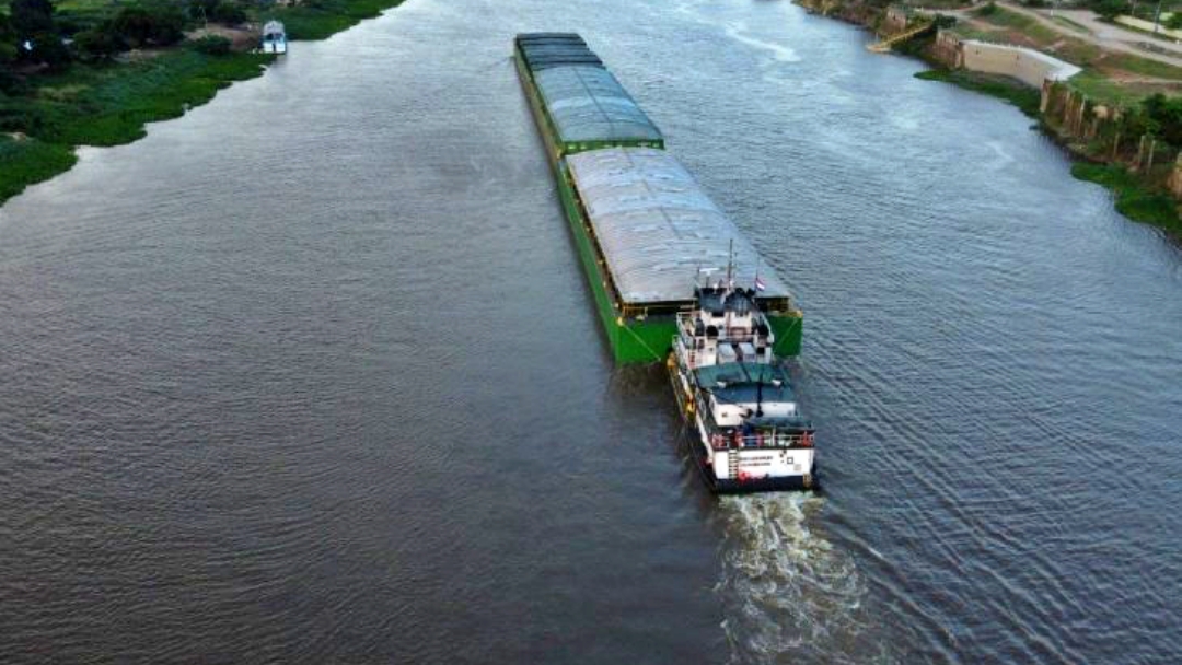 Transporte pela hidrovia de MS cresce 80% e Porto Murtinho deve exportar at&eacute; 1,2 mi de toneladas neste ano