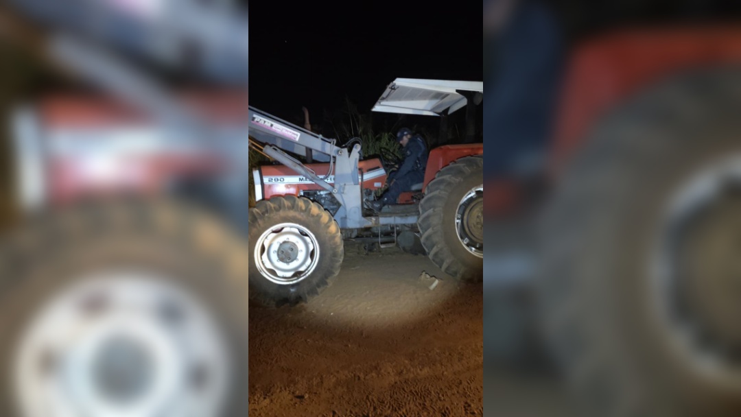 PM prende casal que tentava ir para Capital em trator furtado 