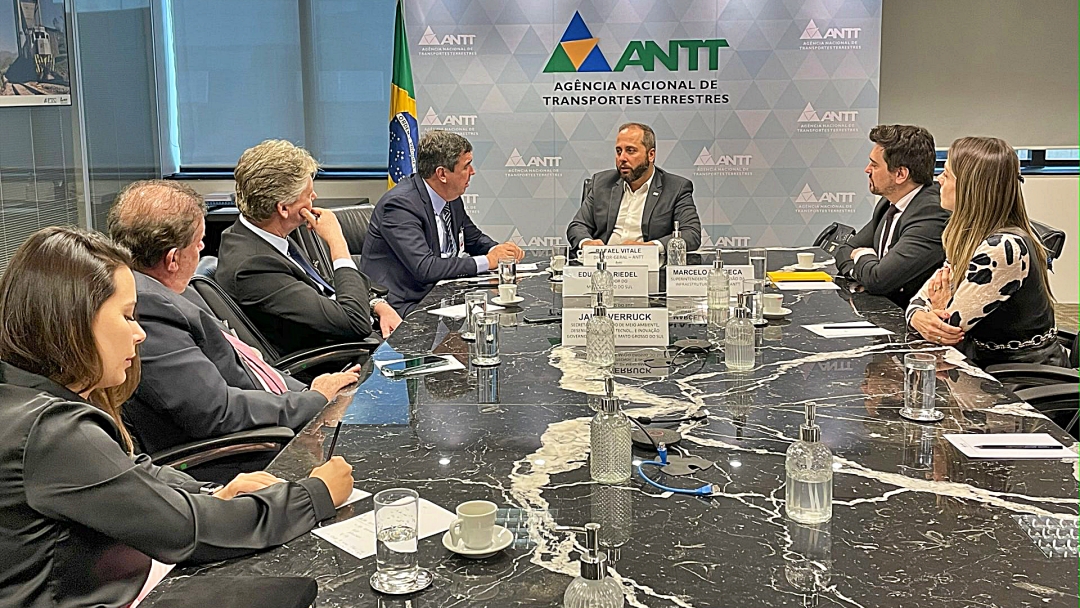 Em reuni&atilde;o com a ANTT, governador busca solu&ccedil;&otilde;es para relicita&ccedil;&otilde;es da BR-163 e Malha Oeste