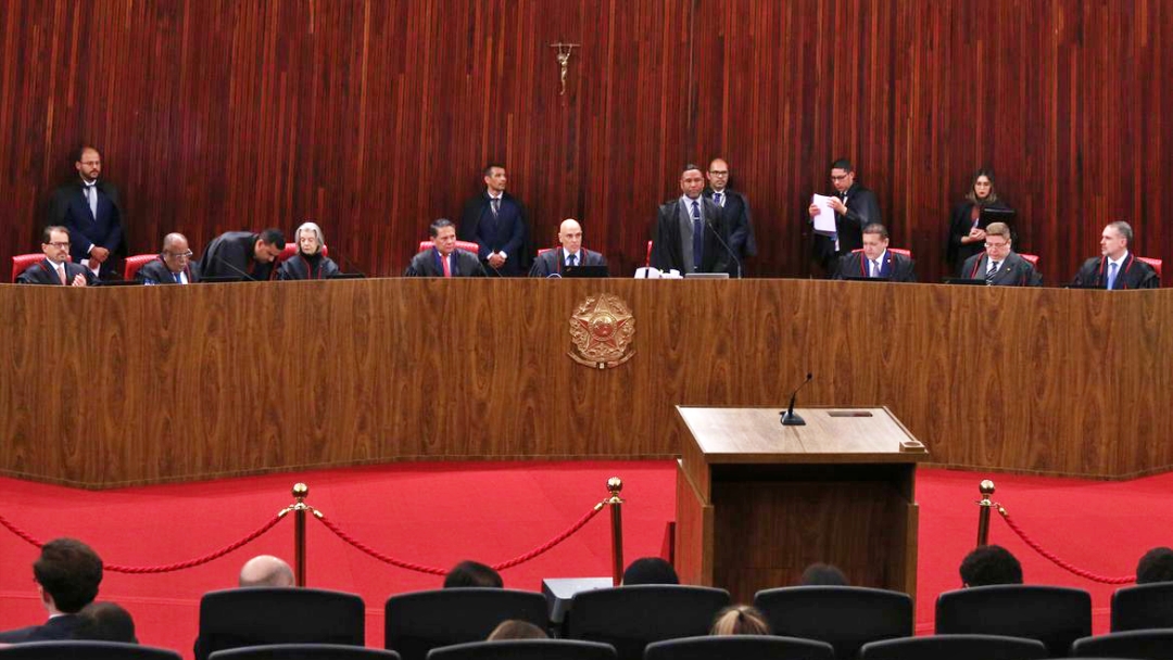 TSE retoma julgamento que pode levar &agrave; inelegibilidade de Bolsonaro