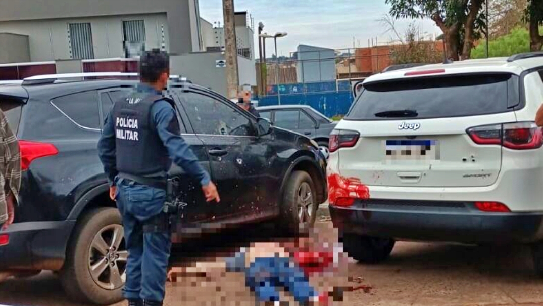 Homem &eacute; executado a tiros de fuzil em Avenida 