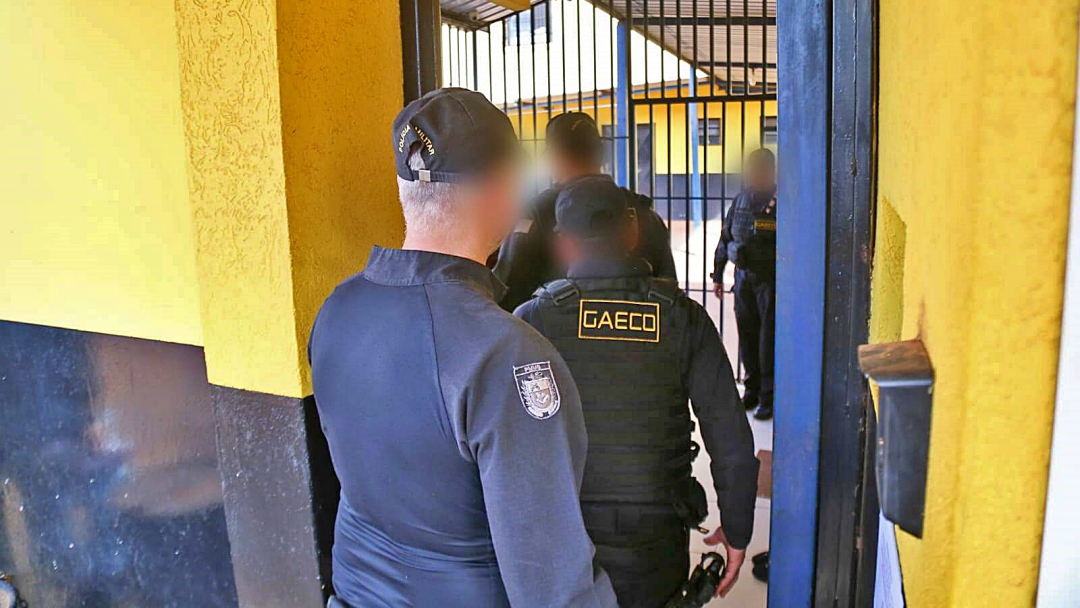  Empres&aacute;rios s&atilde;o transferidos para pres&iacute;dio na capital e 4â° alvo de mandado de pris&atilde;o, est&aacute; foragido