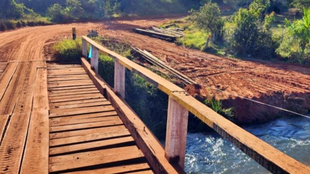 Iniciada constru&ccedil;&atilde;o da ponte de concreto sobre o C&oacute;rrego Pombinho, em Tr&ecirc;s Lagoas