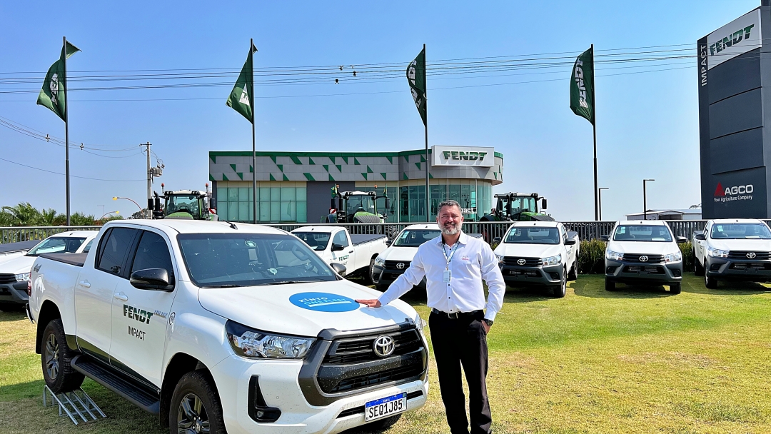 Toyota faz maior venda de frota do Estado para Impact Fendt de Sidrol&acirc;ndia