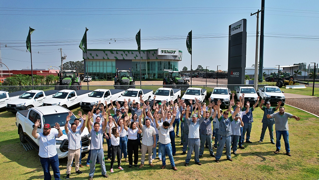 Toyota faz maior venda de frota do Estado para Impact Fendt de Sidrol&acirc;ndia