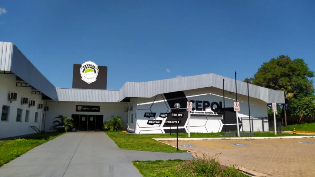 Homem &eacute; assassinado ap&oacute;s briga em tabacaria; 7 pessoas s&atilde;o presas