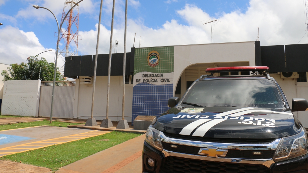 Grupo de ciclistas encontra cad&aacute;ver &agrave;s margens da BR-060