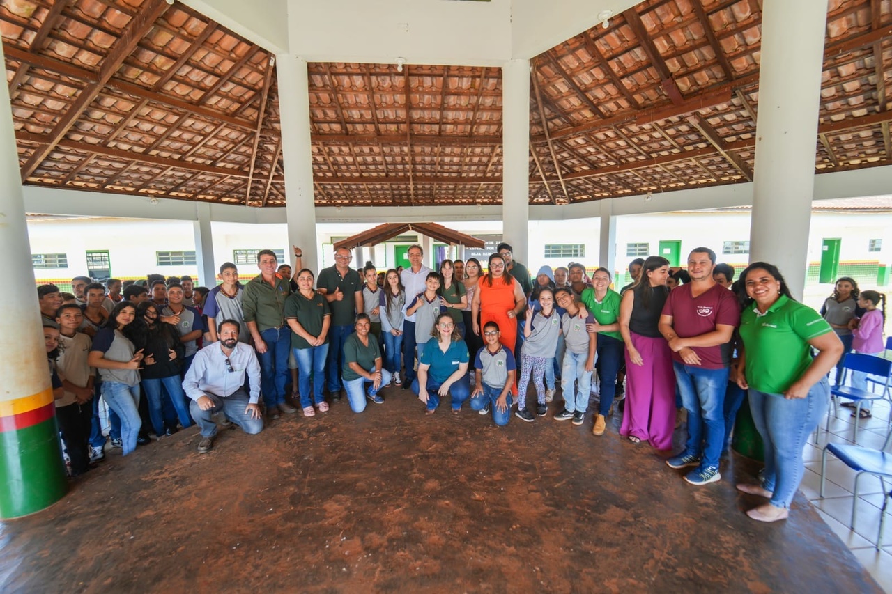Come&ccedil;a por Sidrol&acirc;ndia o projeto do Sicredi Pantanal, das cooperativas escolares