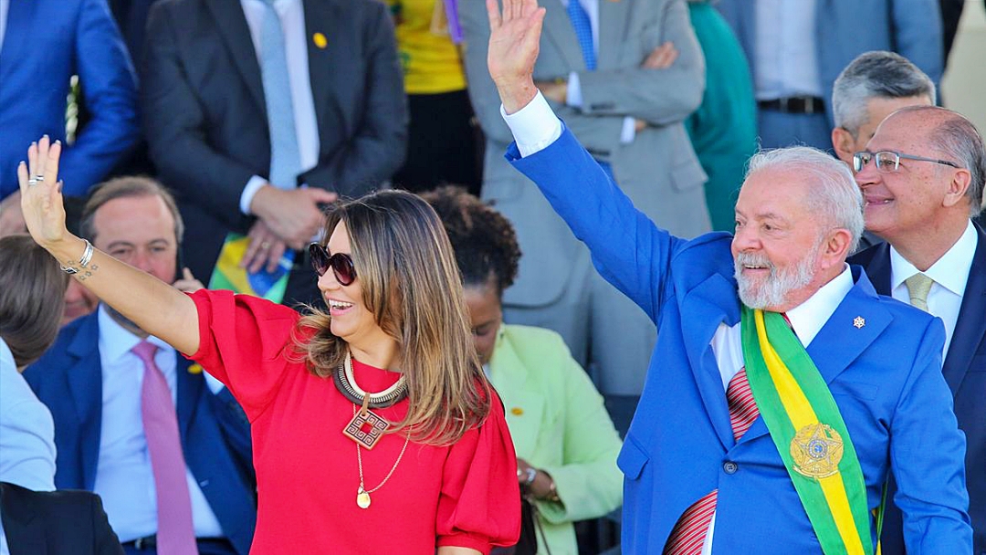 Lula embarca para Nova D&eacute;li para participar da C&uacute;pula do G20 