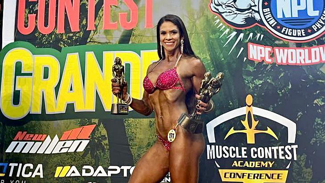 Jane Stefanello fica em 1&ordm; lugar em tr&ecirc;s categorias de fisiculturismo regional