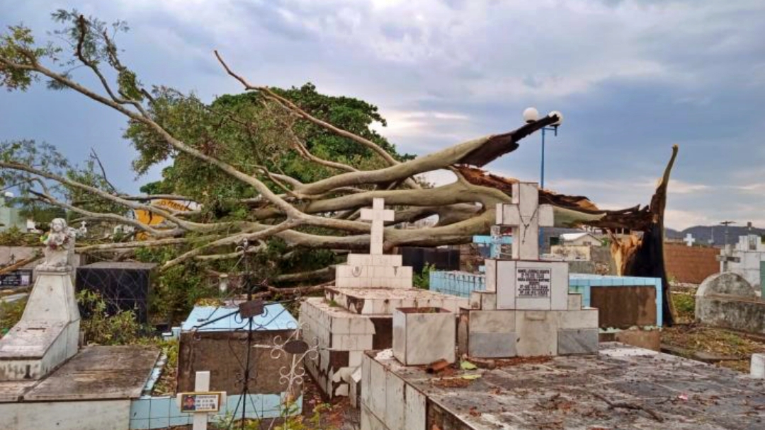 Agesul e Defesa Civil atuam em Corumb&aacute; para reduzir danos causados pela chuva no munic&iacute;pio