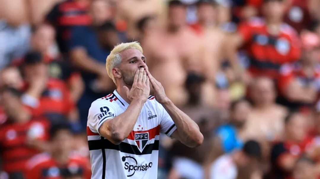 S&atilde;o Paulo bate Flamengo e sai na frente na final da Copa do Brasil