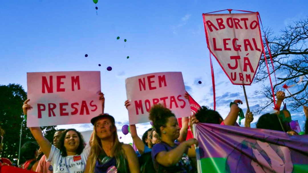 Legaliza&ccedil;&atilde;o do aborto volta ao debate p&uacute;blico com julgamento no STF