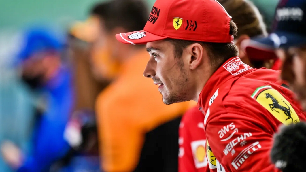 Charles Leclerc &ldquo;vaza&rdquo; renova&ccedil;&atilde;o de contrato com Ferrari