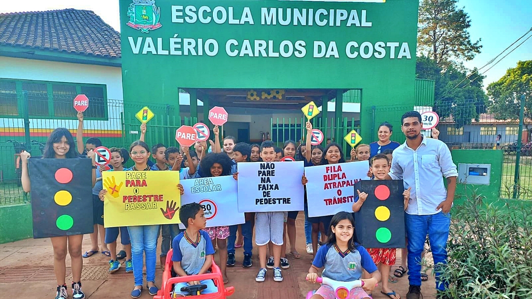 Projeto Tr&acirc;nsito na Escola desenvolve senso de responsabilidade em alunos