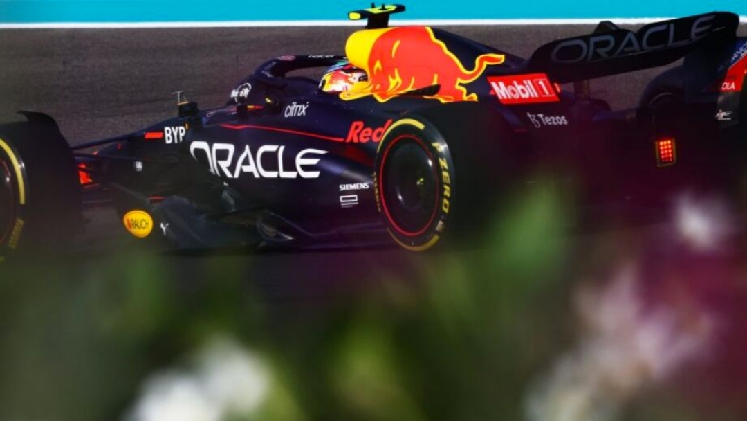 Campe&atilde;o mundial com anteced&ecirc;ncia, Verstappen vence GP do Qatar