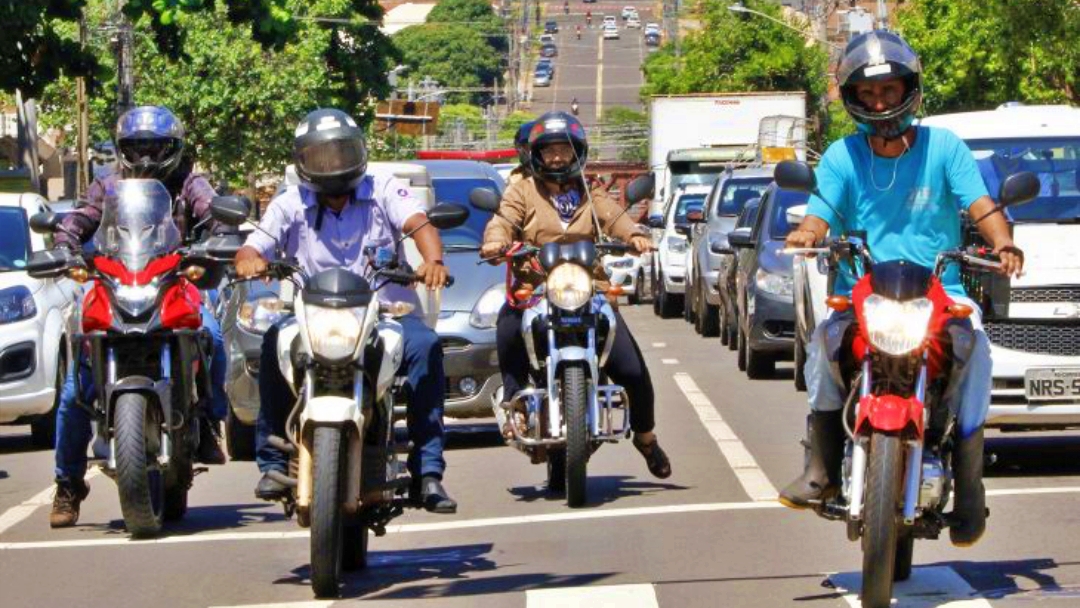 Lei que perdoa d&iacute;vidas de licenciamento e IPVA de motos de at&eacute; 162 cilindradas segue em vigor