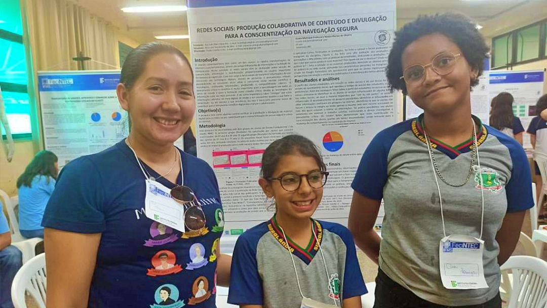 Alunos de escola municipal conquista 1&ordm; lugar na Fecintec, com trabalho sobre navega&ccedil;&atilde;o segura