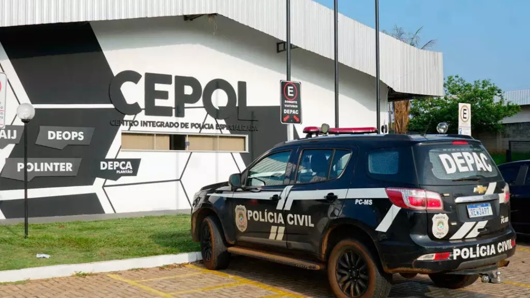 Homem agride ex-mulher em bar e morre esfaqueado 