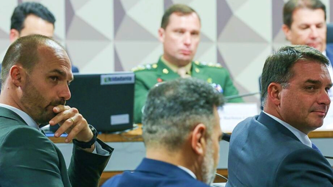 Exército enfrenta situação inédita e risco de desgaste ao avaliar promoção de Cid